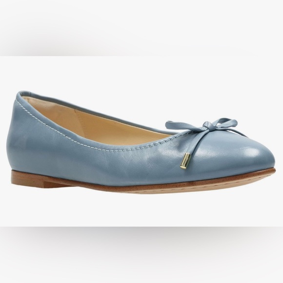 Clark’s Women’s Grace Lily Light Blue Leather Flat Padded Insole. 9 1/2… - Picture 2 of 9